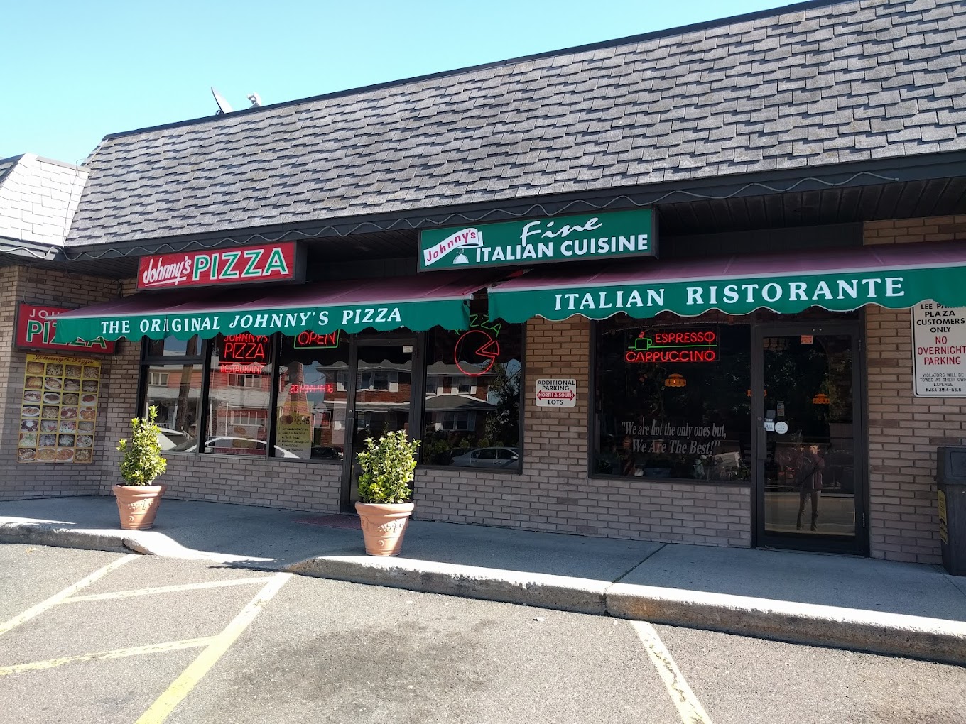 Johnny's - 12/14 f__ragile_ johnnys pizza slider 1.jpg